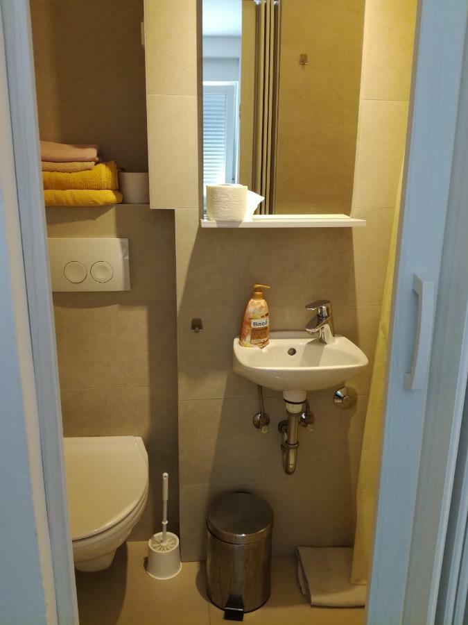 Soba U Centru Hotel พูลา ภายนอก รูปภาพ